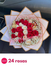 Ramo de rosas con coronita